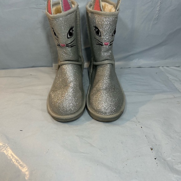 Fabkids Cat Fuzzy boots size 3Y - Picture 2 of 6